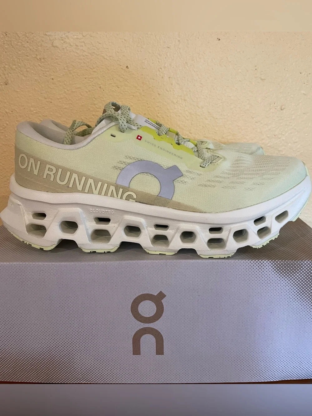 On Clouds key features